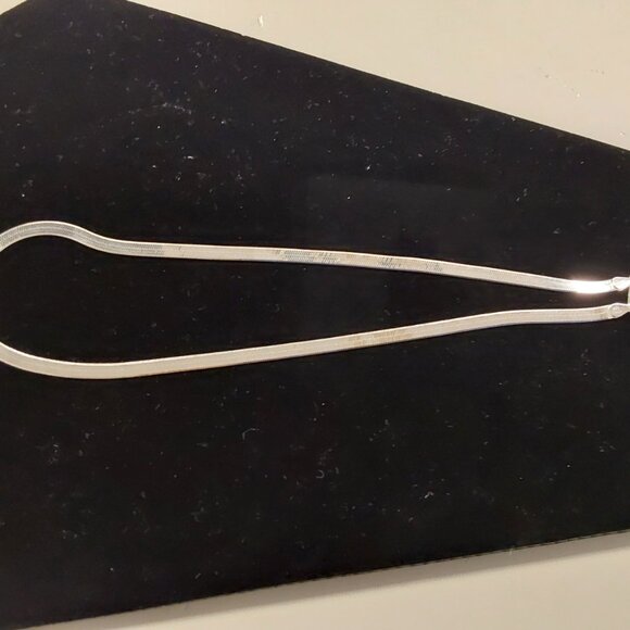 Sterling Silver 18" Herringbone 4.5mm Necklace - Picture 2 of 5